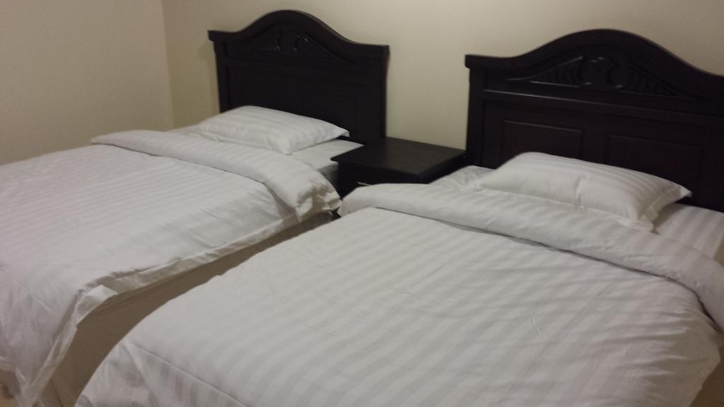 برج سلطانة للوحدات السكنية شهري Buraidah Room photo